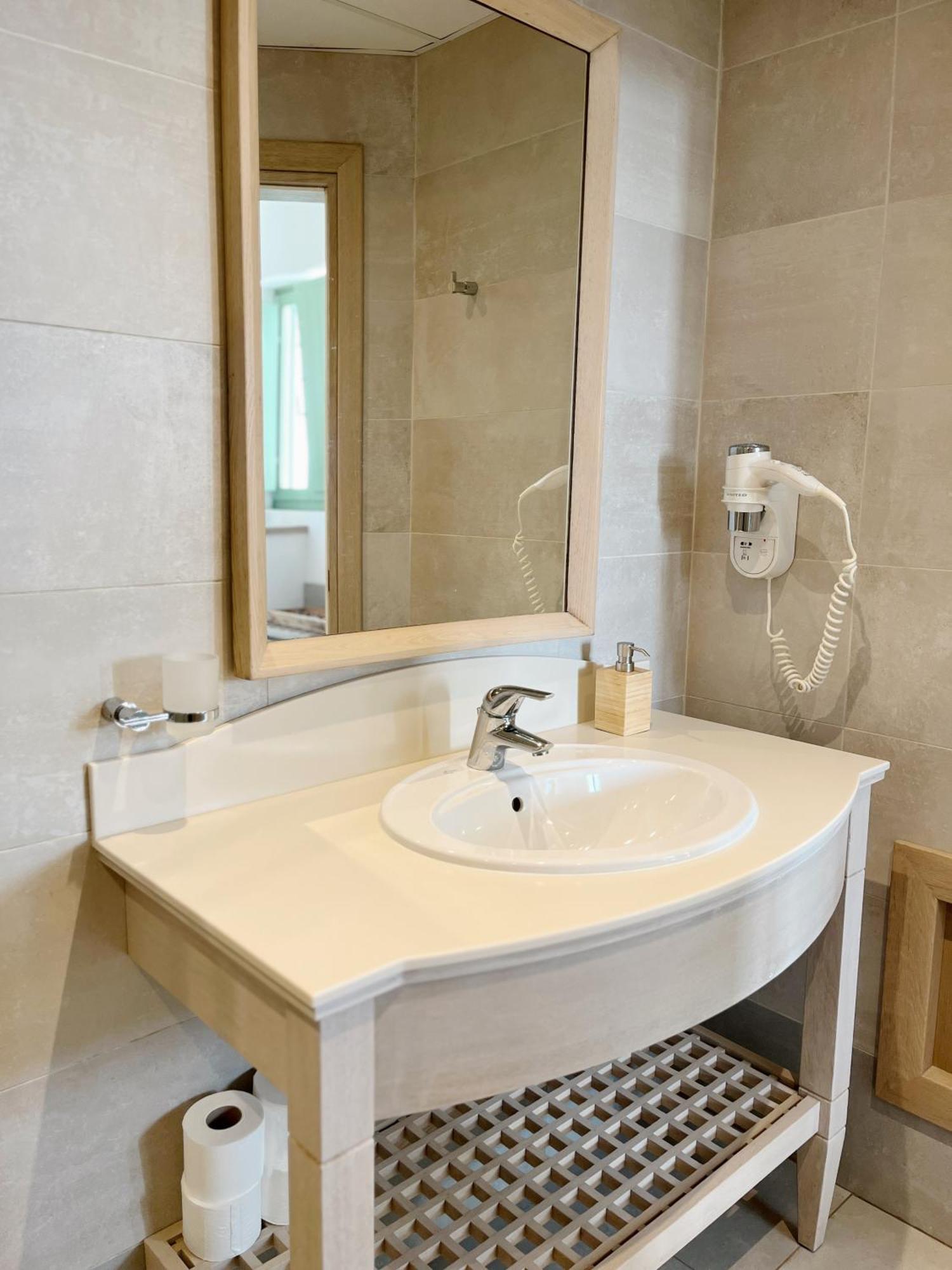 ארקסה Alona Luxury Villas מראה חיצוני תמונה