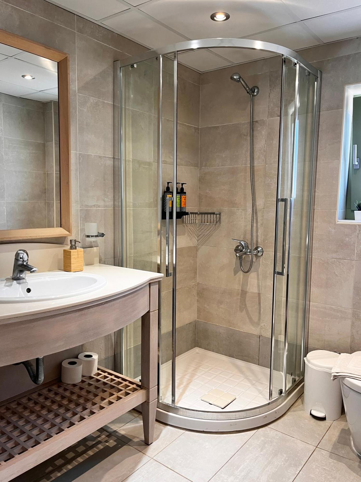 ארקסה Alona Luxury Villas מראה חיצוני תמונה
